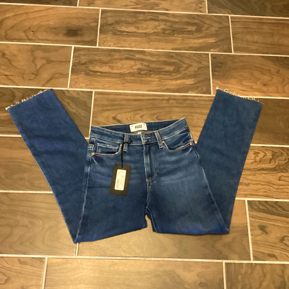 Paige/Cindy crop raw hem.Sz 25 jeans. See pic for measurements.